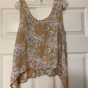 Crop top with flowers